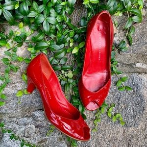Marc by Marc Jacobs Patent Leather Red Kitten Heel